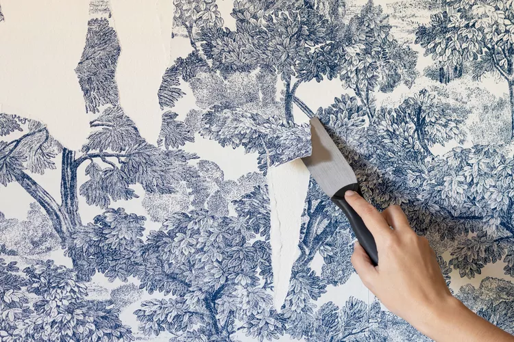 How to Remove Wallpaper: 4 Easy Ways